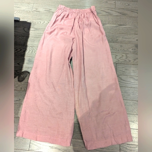 Chic Pink Silver Embroidered Suit With Floral Bead Design Silver- Size SM New - Picture 3 of 8